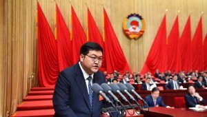 1月22日,政协甘肃省十三届二次会议第二次整个会议在兰州进行,甘肃省工商联副主席、农工党省委会生态环境专委会主任、问鼎娱乐app节水集团董事长王浩宇作为8名委员之一受邀作大会讲话。